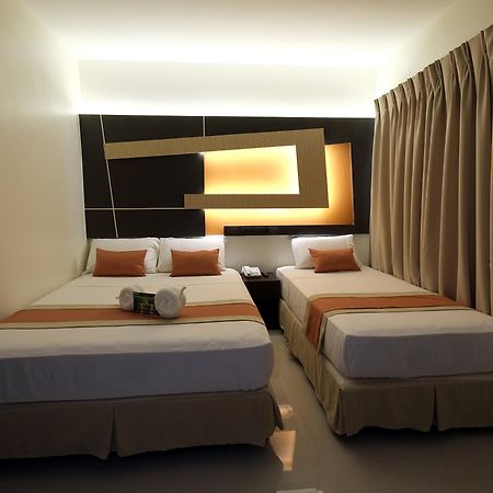 Southpole Central Hotel Себу Экстерьер фото