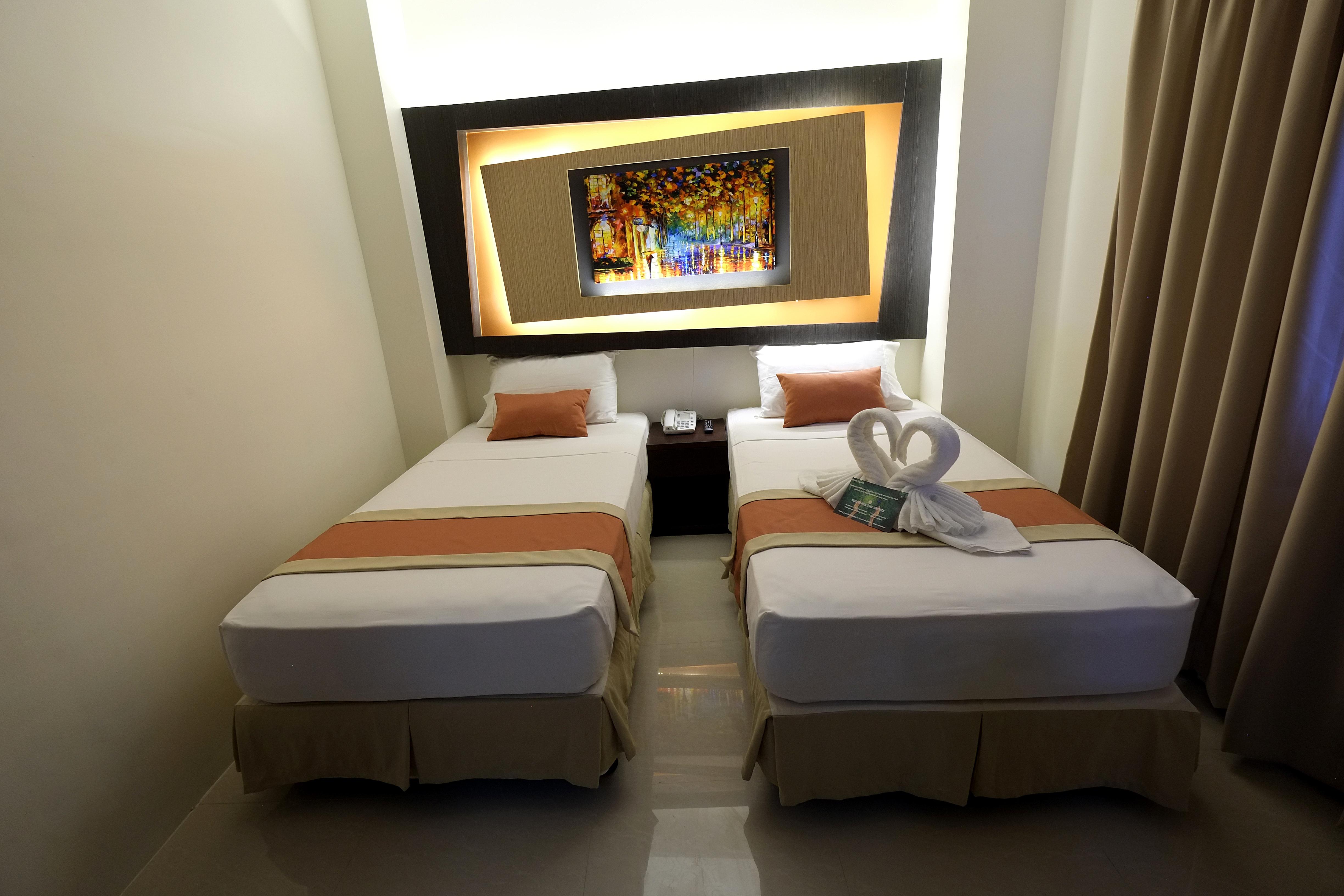 Southpole Central Hotel Себу Экстерьер фото
