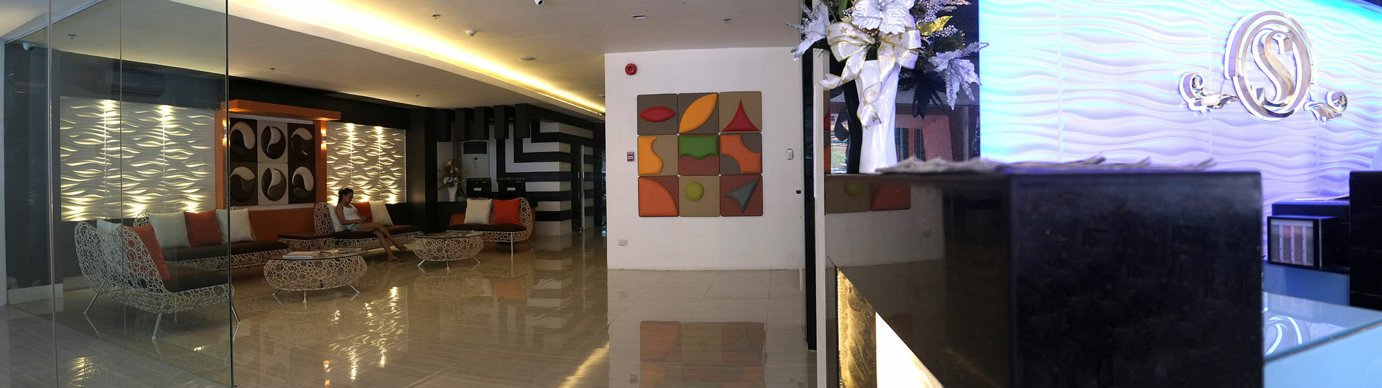 Southpole Central Hotel Себу Экстерьер фото
