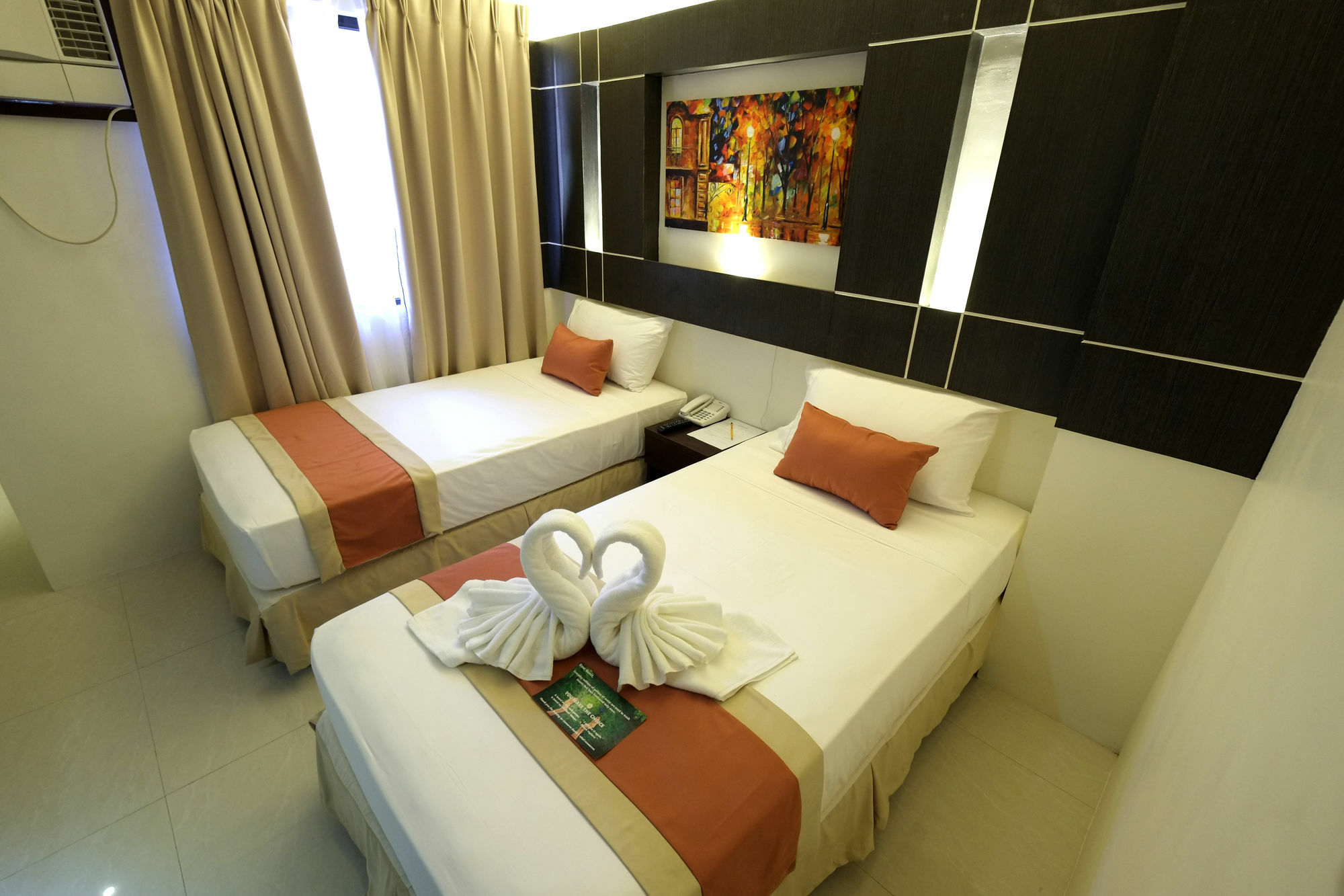 Southpole Central Hotel Себу Экстерьер фото